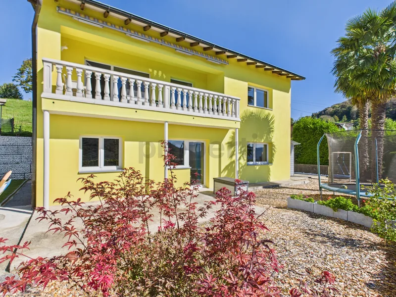 House / Villa 6.5 rooms in Novaggio