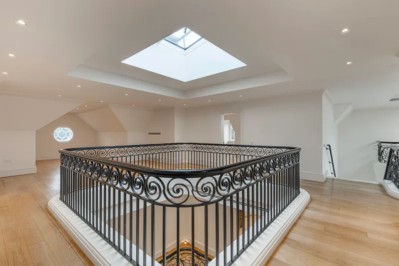 House / Villa 7 rooms in The Bishops Avenue — 7