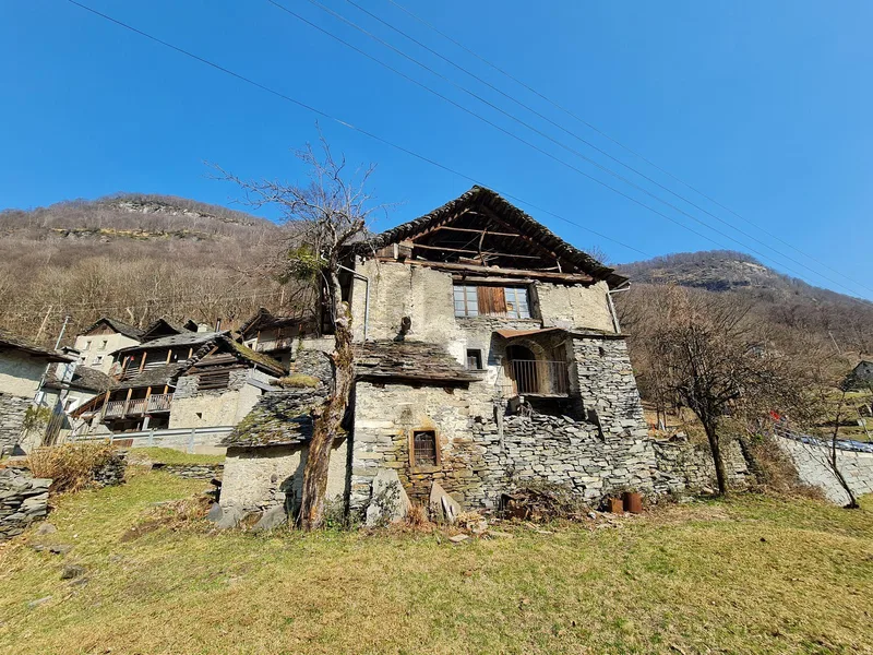 Haus / Villa 6 Zimmer in Linescio