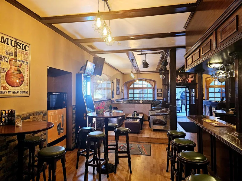 Commercial 5 rooms in Estavayer