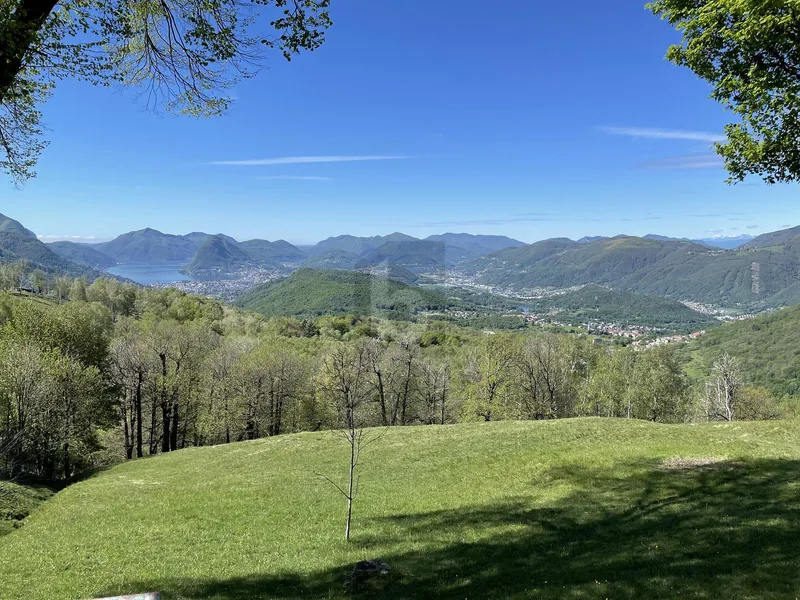 Maison / Villa 4.5 pièces à Roggià — 2