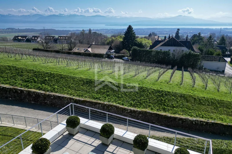 House / Villa 13.5 rooms in Begnins — photo 2