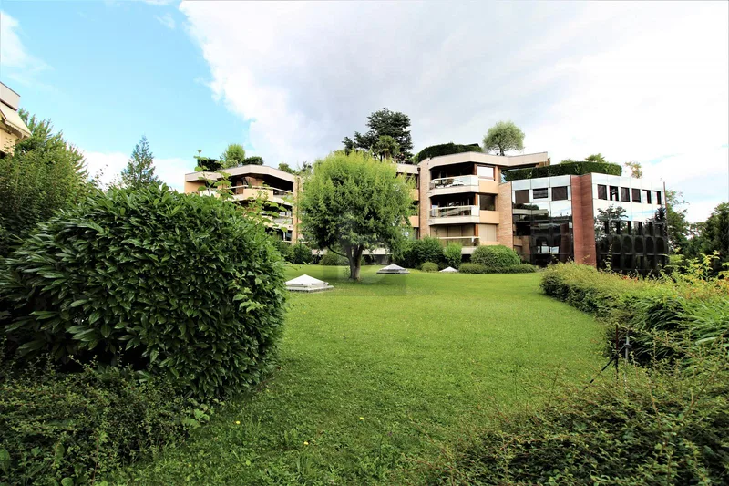 Apartment 5.5 rooms in Terre-Sainte