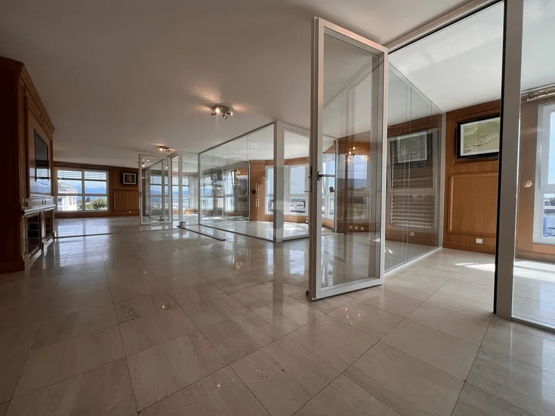 Gewerbe 7 Zimmer in Nyon