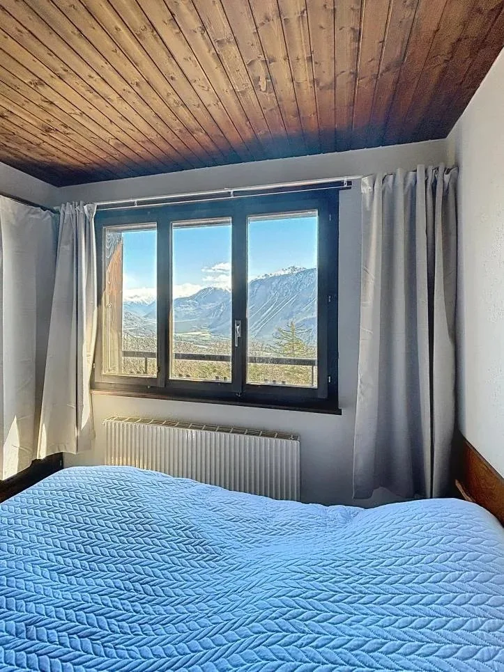 House / Villa 4.5 rooms in Mollens — 10