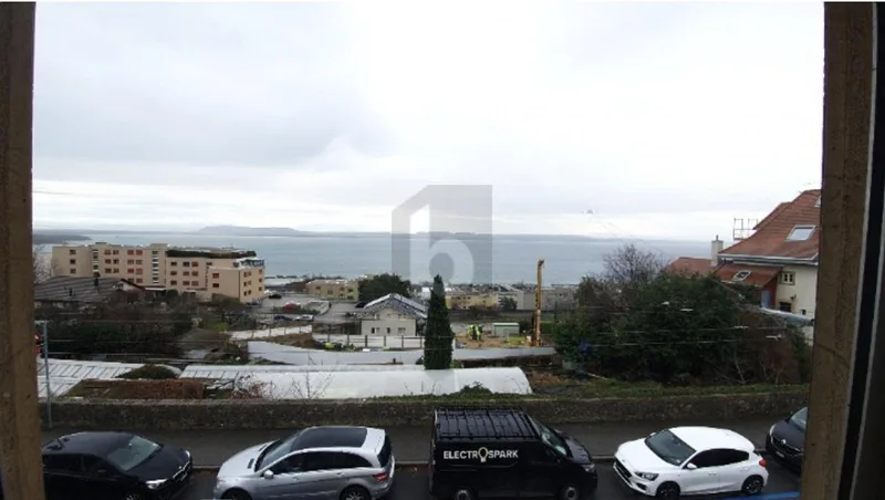 Gewerbe 6.5 Zimmer in Neuchâtel