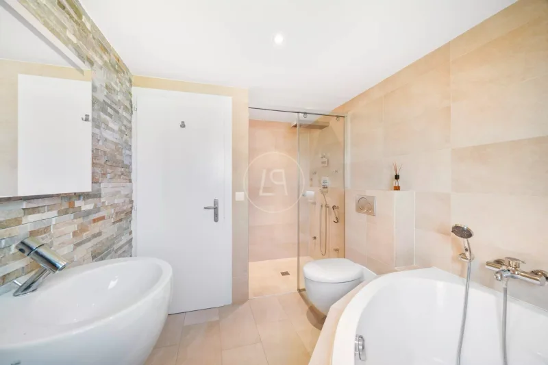 Maison / Villa 6 pièces à La Conversion — photo 13