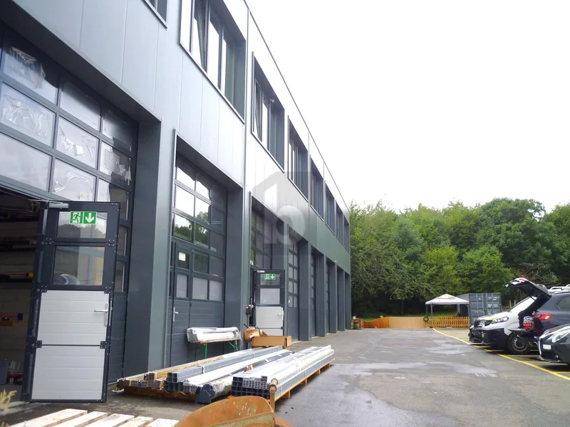 Commercial 2 rooms in im Industriegebiet — photo 3