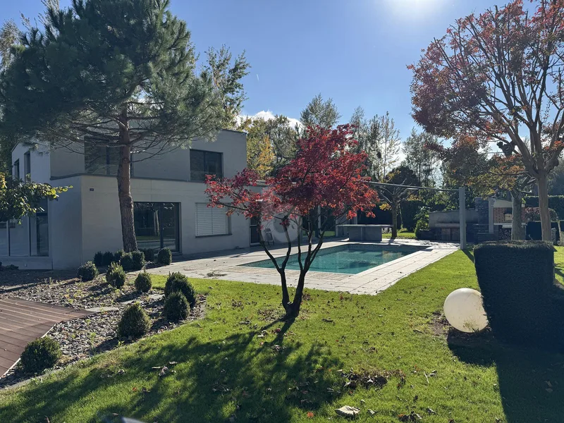 House / Villa 7.5 rooms in Fully — 2