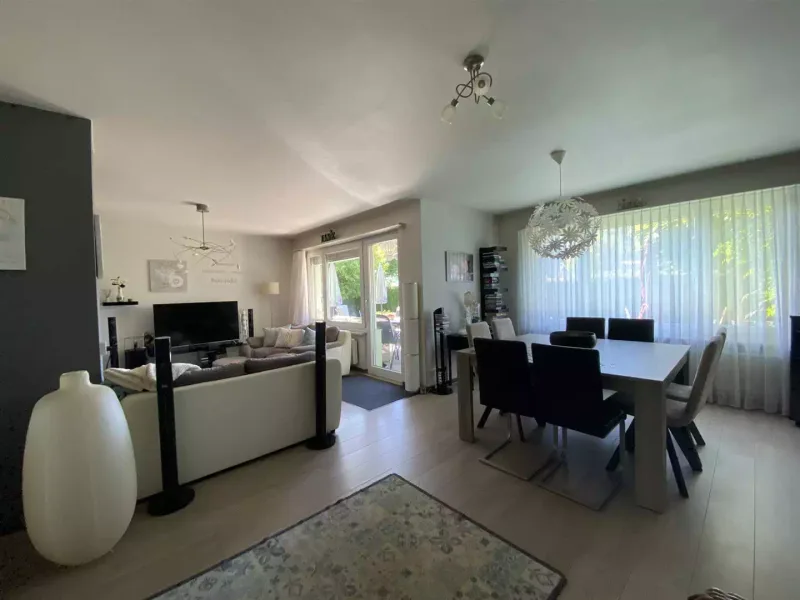 Maison / Villa à Courgenay — photo 9
