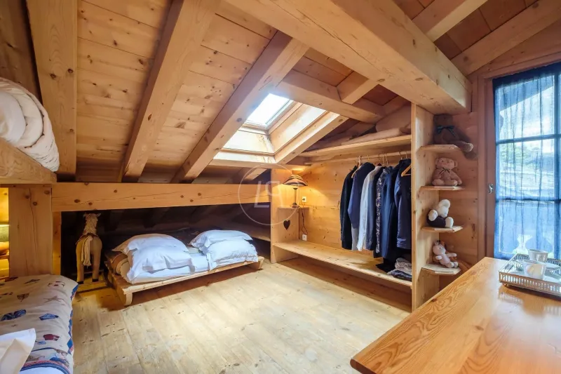 Maison / Villa 10 pièces à Demi-Quartier — photo 26
