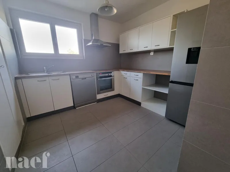 Apartment 4 rooms in La Chaux-de-Fonds — photo 2