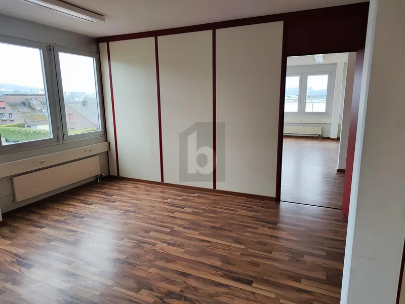 Commercial 1 rooms in zentral