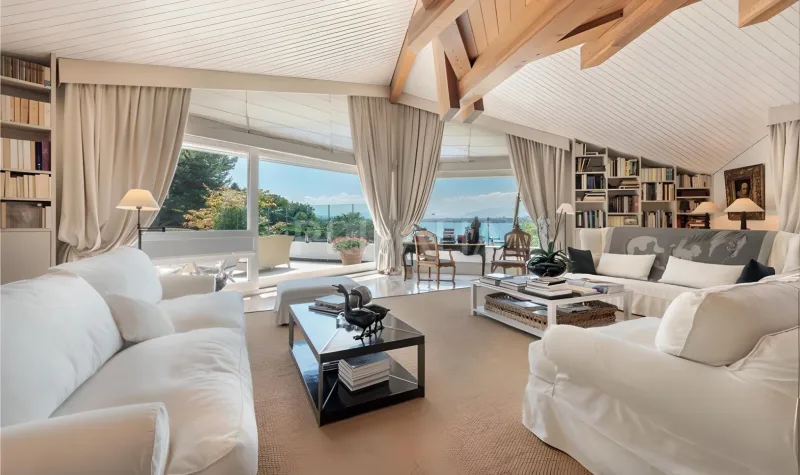 Maison / Villa 11 pièces à Cologny