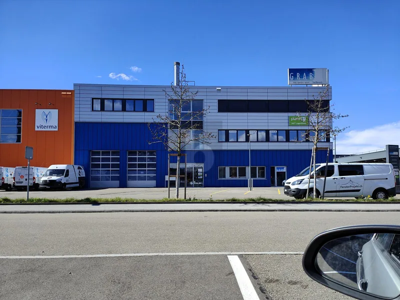 Commercial in Thal