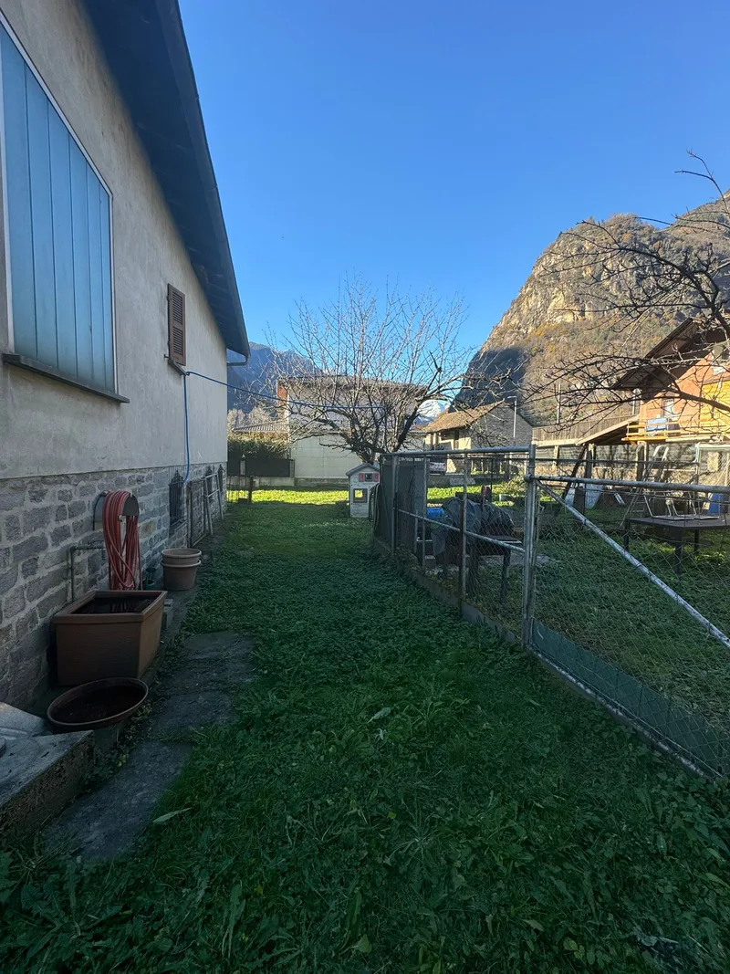 Land 3.5 rooms in Biasca — 3