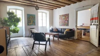 Building 11 rooms in Aigle — photo 3