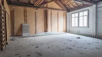 Building 9 rooms in Bex — 6