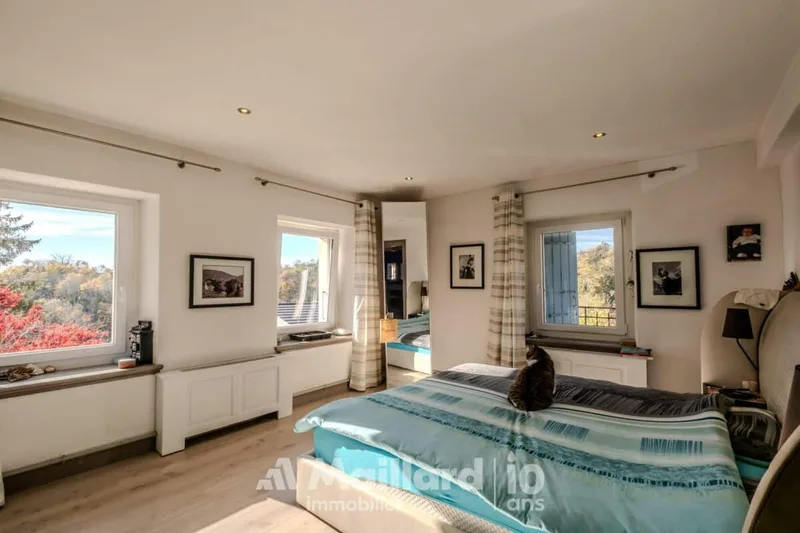 House / Villa 11 rooms in Lavigny — 11