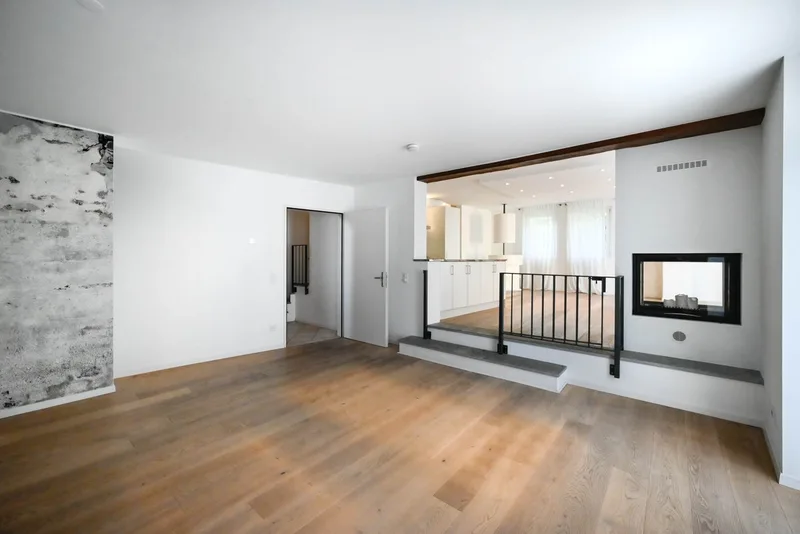 Apartment 5.5 rooms in Pura — photo 2