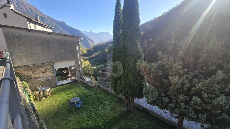 House / Villa 6 rooms in Acquarossa — 2