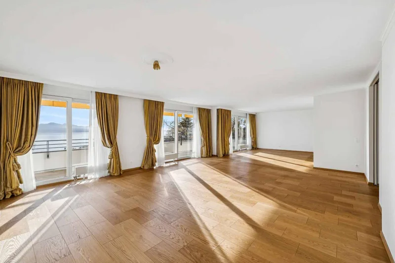 Appartement 9.5 pièces à Pully — 2