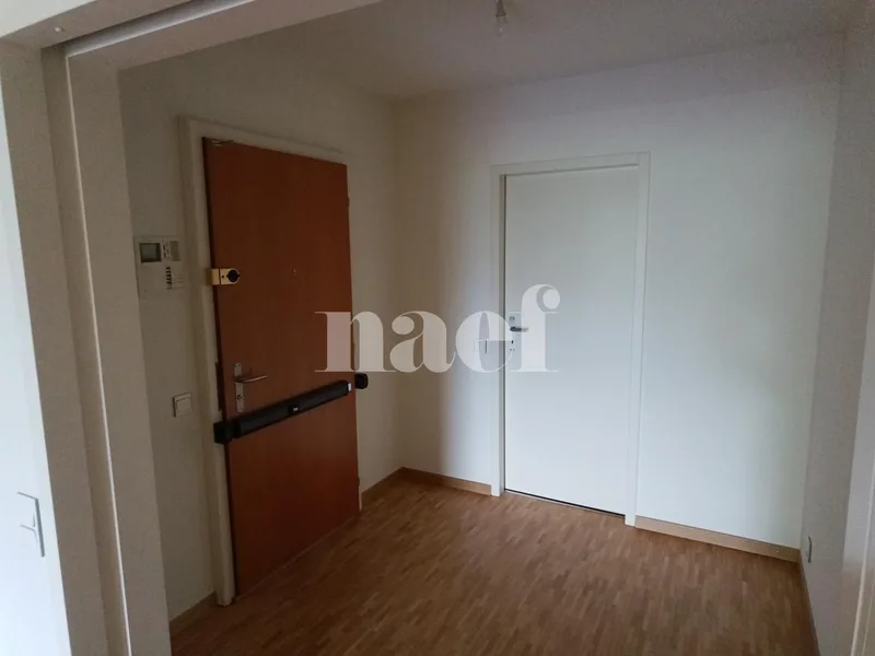 Apartment 5 rooms in Troinex — 2