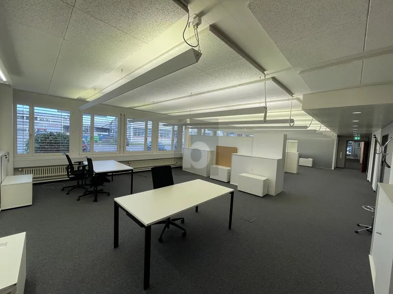 Commercial in zentrale Lage — photo 2