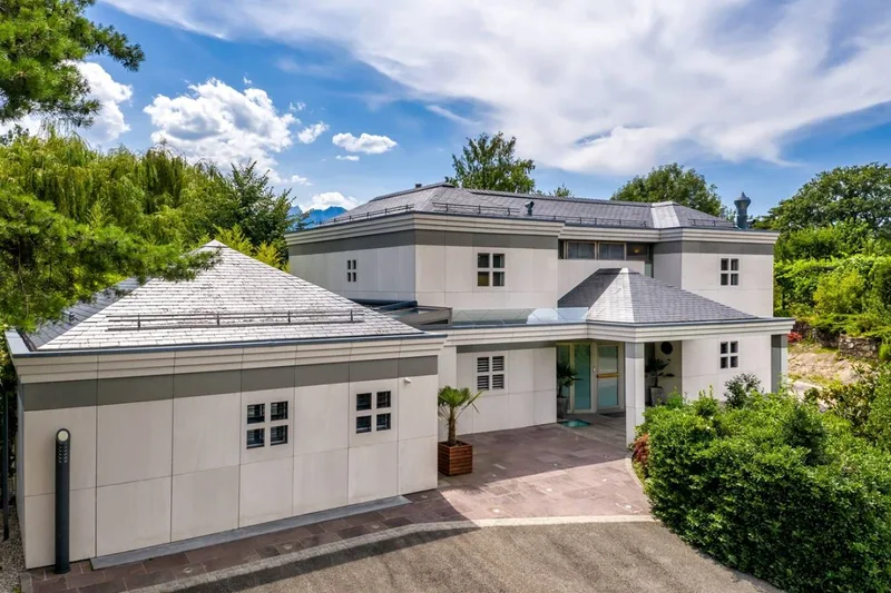 Maison / Villa 9 pièces à Montreux