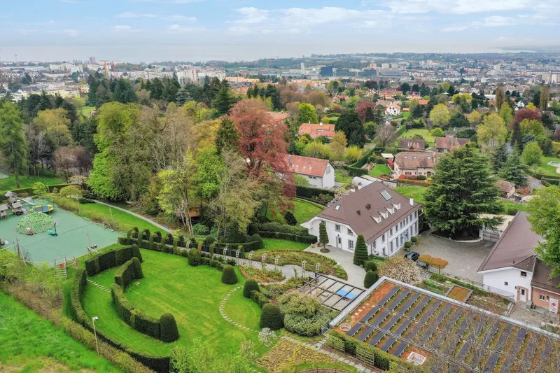 House / Villa 20 rooms in Jouxtens-Mézery — 17