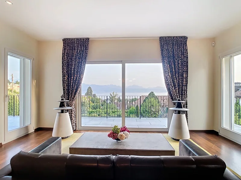 House / Villa 11 rooms in Lausanne — 2