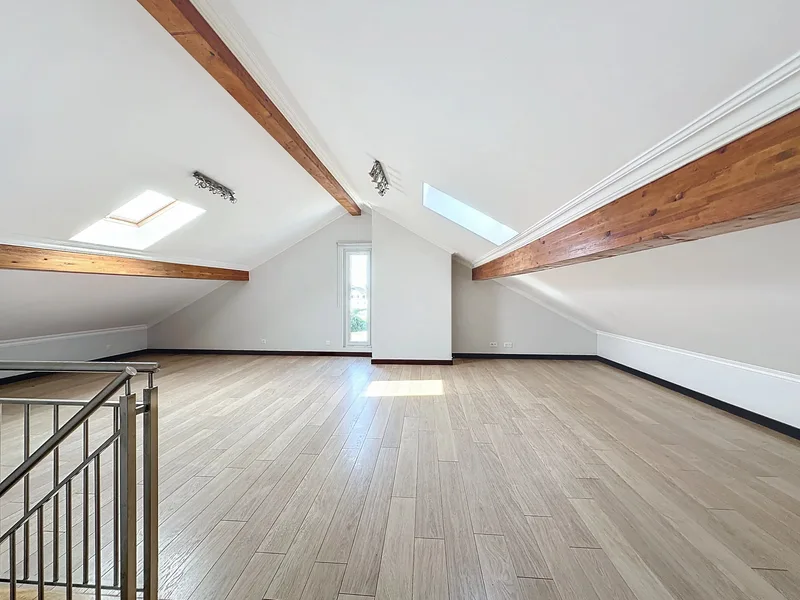 Maison / Villa 7 pièces à Chavannes-des-Bois — photo 9