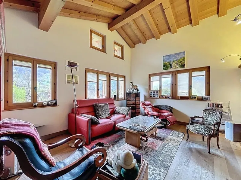 Maison / Villa 5.5 pièces à La Tsombe — 5