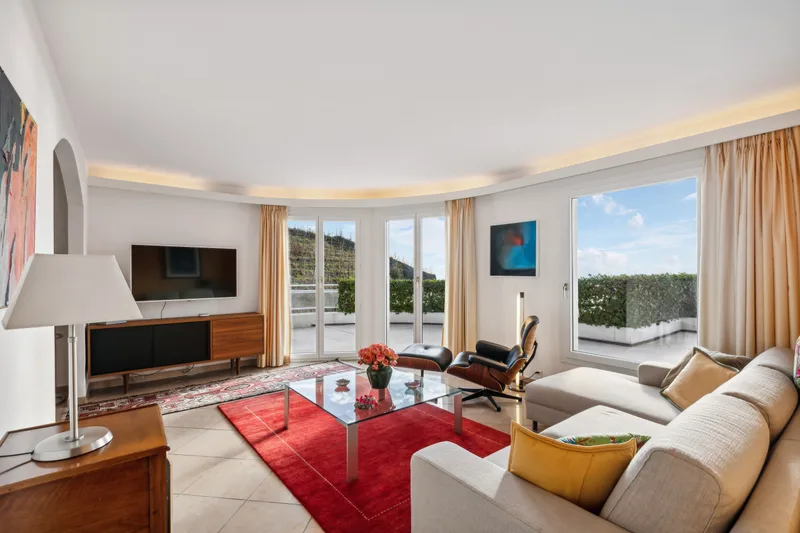 House / Villa 8 rooms in Lutry — 2