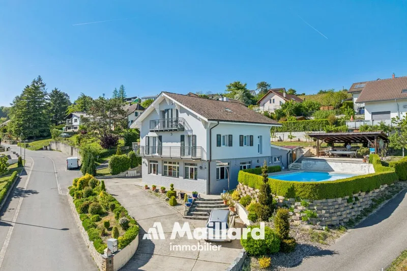 House / Villa 7 rooms in Valeyres-sous-Montagny
