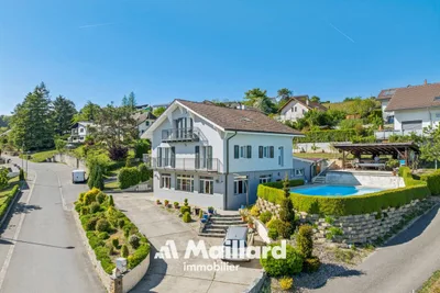 House / Villa 7 rooms in Valeyres-sous-Montagny