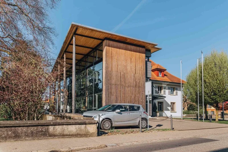 Commercial in Sumiswald — 2