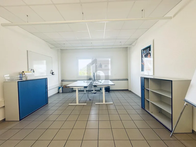 Gewerbe 1 Zimmer in Suhr — photo 5