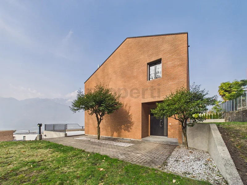 House / Villa 5.5 rooms in Sant'Antonino