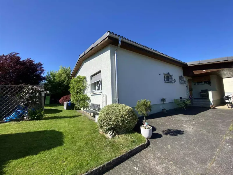 Maison / Villa à Courgenay — photo 29