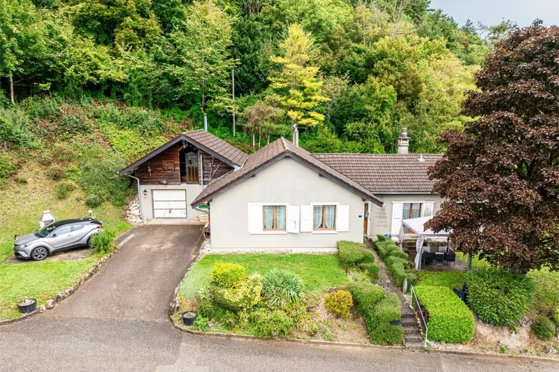 Haus / Villa 4.5 Zimmer in Baulmes