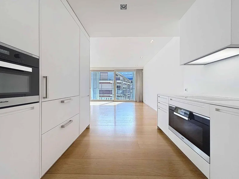 Appartement 4 pièces à rive droite — 4