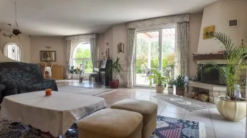 House / Villa 6.5 rooms in Echandens — 2