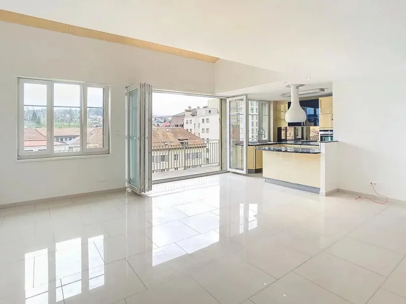 Apartment 6 rooms in La Chaux-de-Fonds — 2