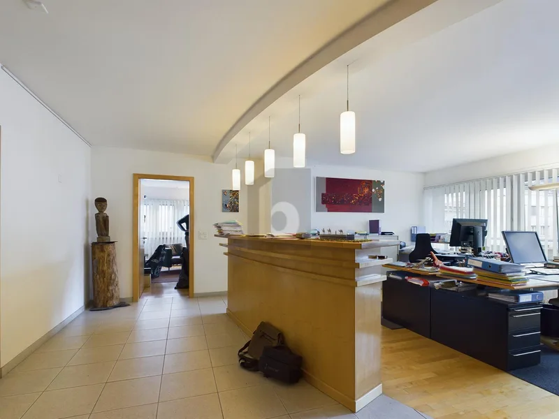 Gewerbe 4 Zimmer in zentral