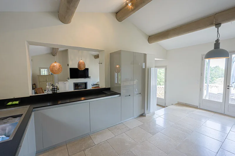 Maison / Villa 7 pièces à Monts de Vaucluse — photo 7