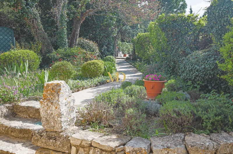 Maison / Villa 5 pièces à Saignon — photo 17