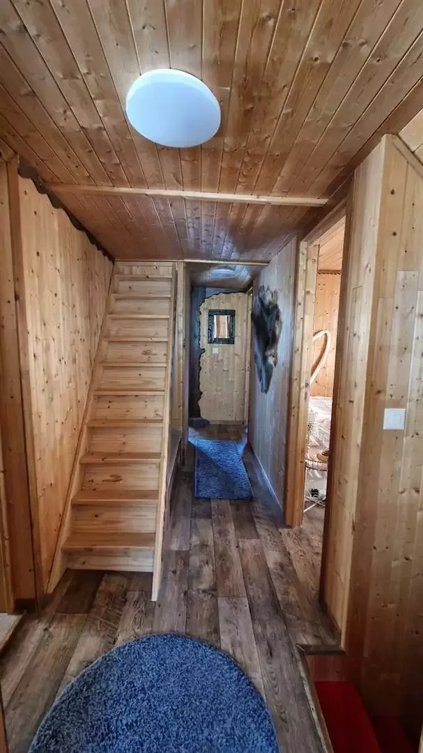 House / Villa 7.5 rooms in Perrefitte — photo 8