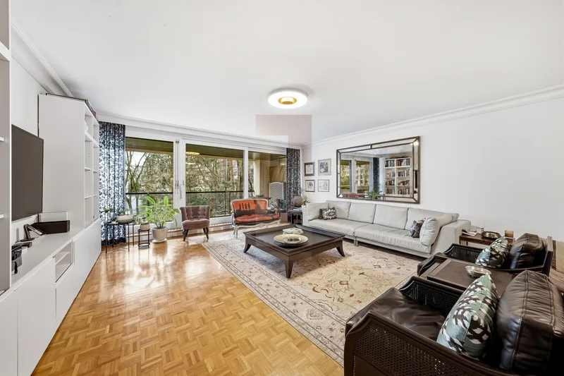 Apartment 8 rooms in Champel