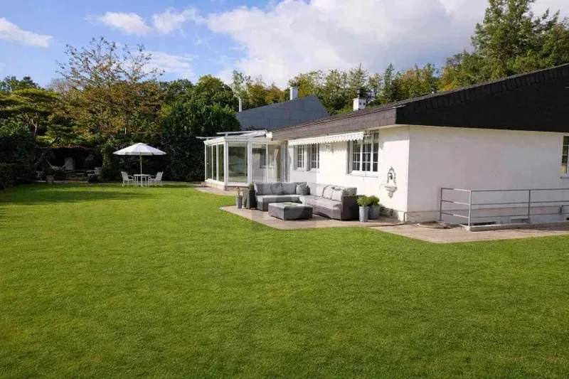 House / Villa 6.5 rooms in Hofstetten-Flüh